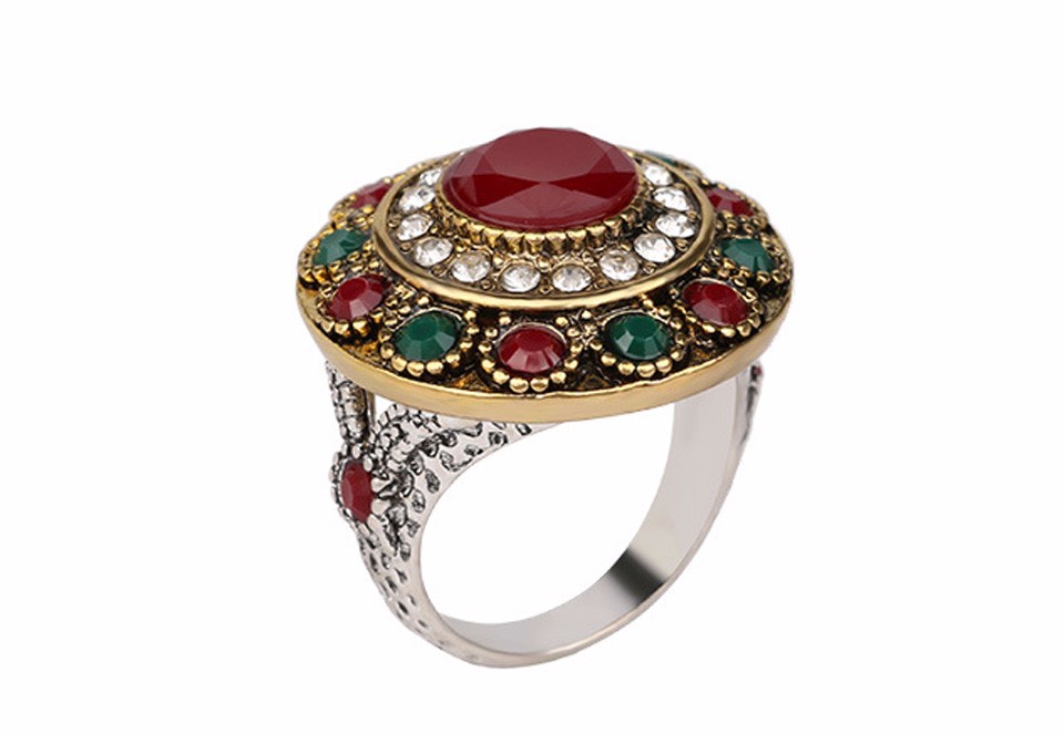 Ring, Size 10-Antique Gold 1″ Center Circle w 1/3″ Center Red Stone ...